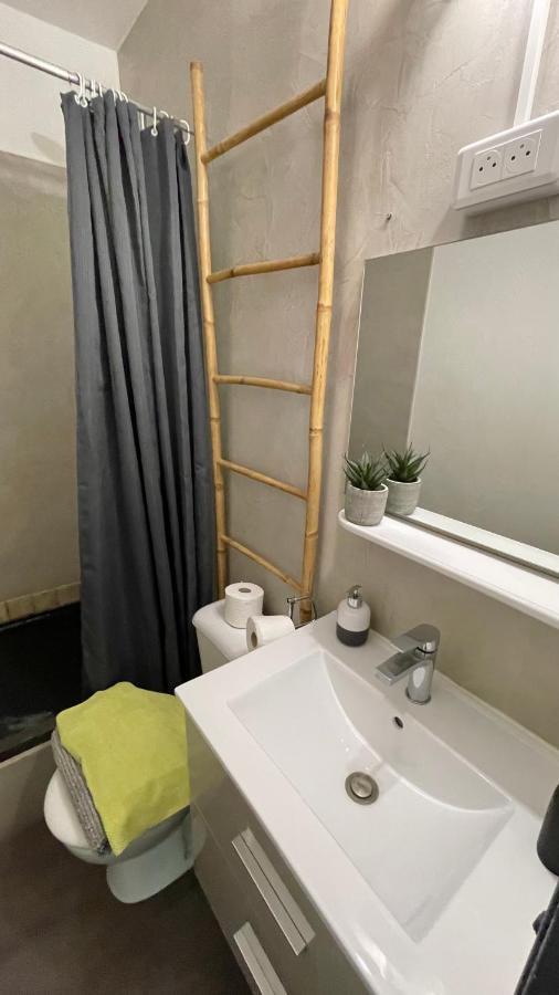 Studio Cocooning Hauteur De Saint-Raphael Bagian luar foto